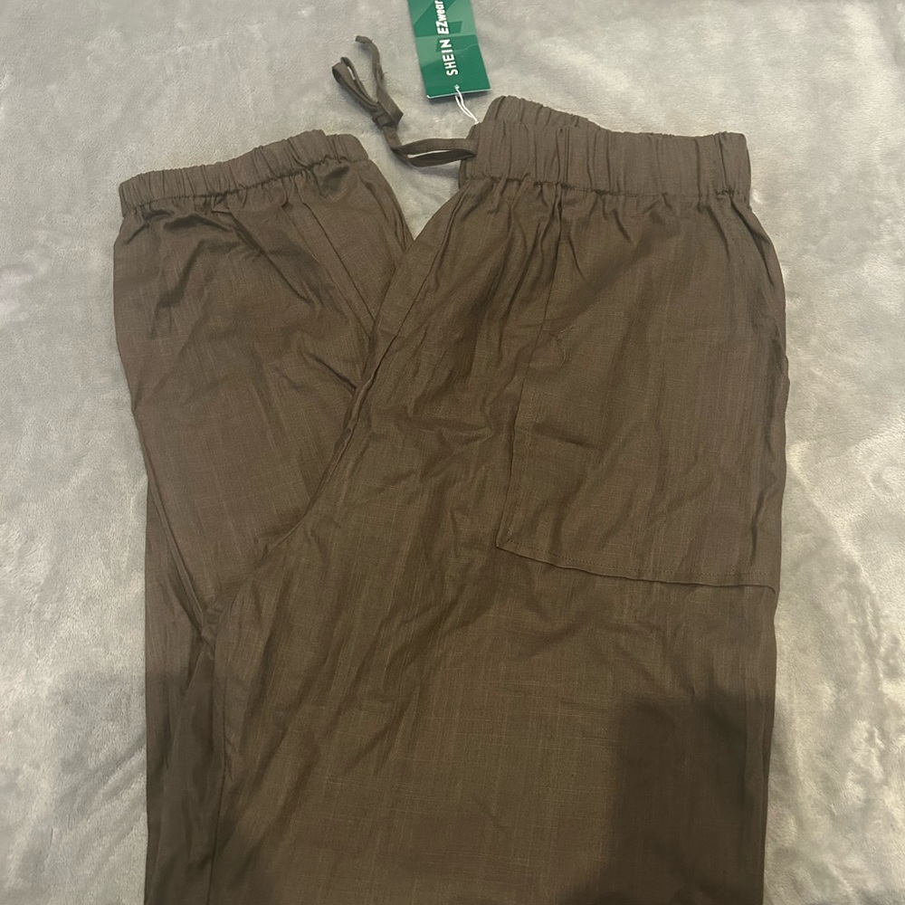 Women’s Green Jogger Pants